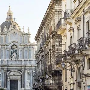 4* מלון Duomo &